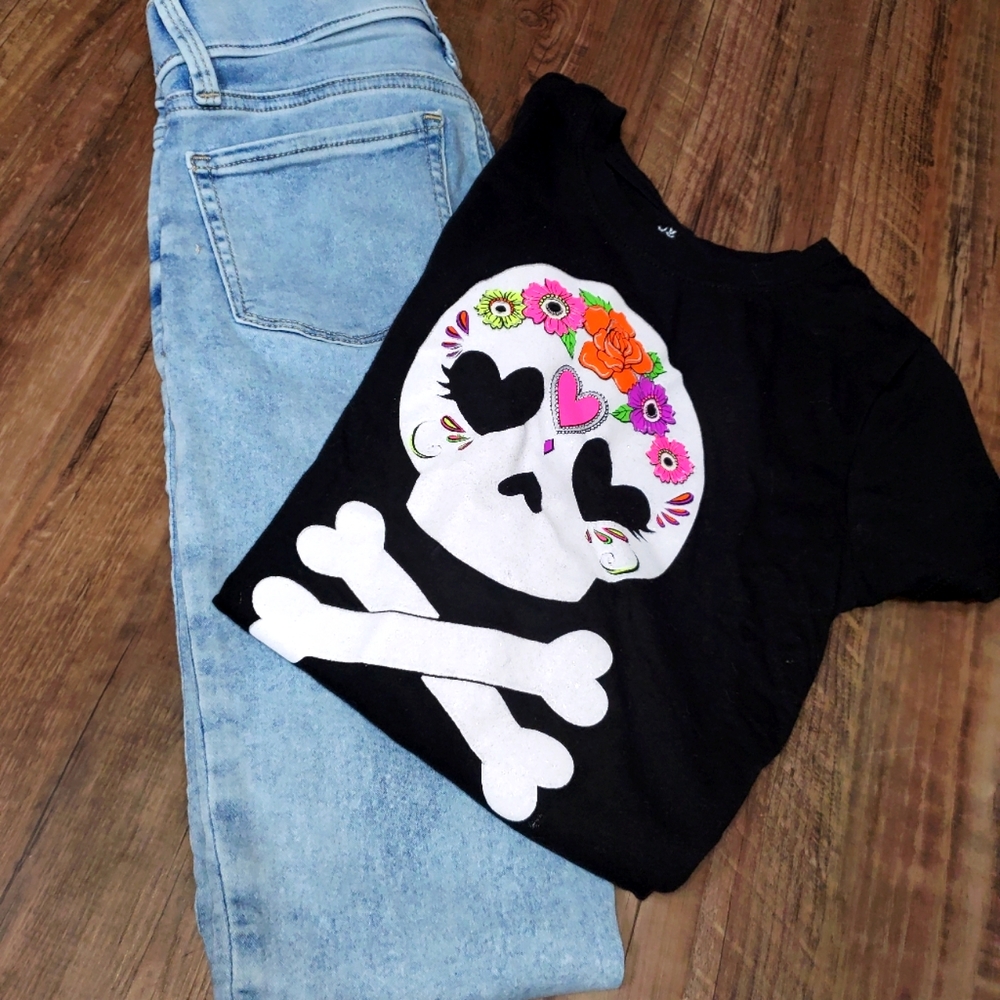 Skull tee & jeggins